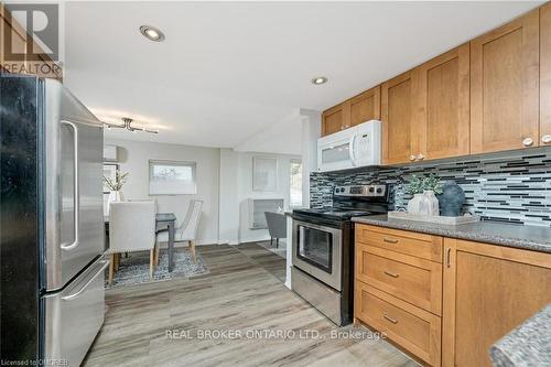 262 Pine Street, Milton, ON - Indoor Photo Showing Kitchen