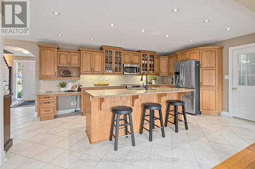 47 Dawson Crescent, Halton Hills, ON - Indoor Photo Showing Kitchen