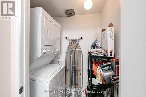 715 - 385 Prince Of Wales Drive, Mississauga, ON - Indoor Photo Showing Laundry Room