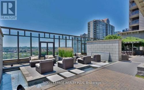 715 - 385 Prince Of Wales Drive, Mississauga, ON - Outdoor