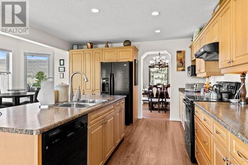 1270 Vista Heights Drive, Ashcroft, BC - Indoor Photo Showing Kitchen With Double Sink