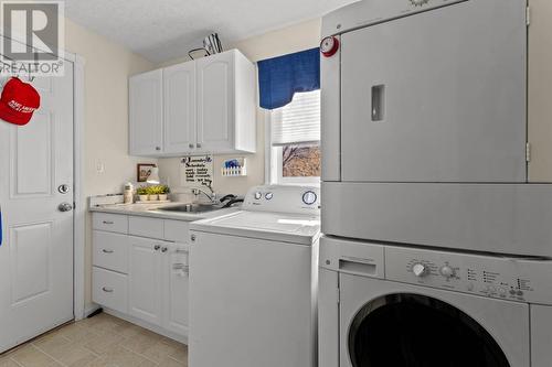 1270 Vista Heights Drive, Ashcroft, BC - Indoor Photo Showing Laundry Room