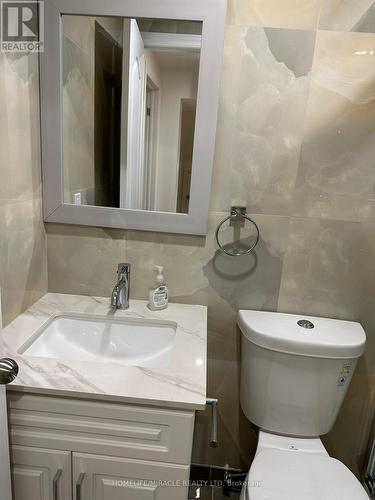 11 Cresswell Drive, Brampton, ON - Indoor Photo Showing Bathroom