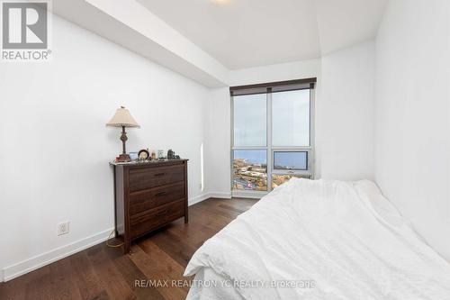 3203 - 2212 Lake Shore Boulevard W, Toronto, ON - Indoor Photo Showing Bedroom