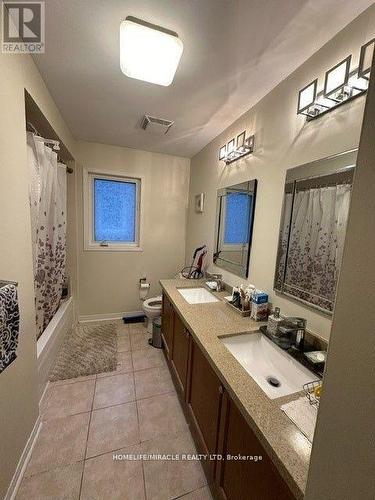 590 Lott Crescent N, Milton, ON - Indoor Photo Showing Bathroom