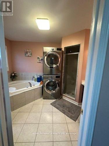 590 Lott Crescent N, Milton, ON - Indoor Photo Showing Bathroom