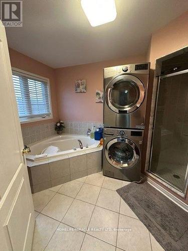 590 Lott Crescent N, Milton, ON - Indoor Photo Showing Laundry Room