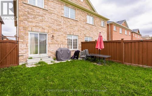 590 Lott Crescent N, Milton, ON - Outdoor With Exterior