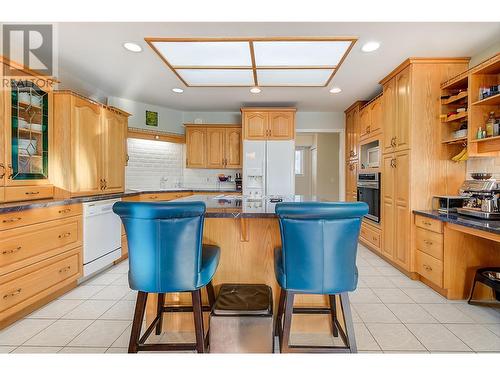 41 Kestrel Place, Vernon, BC - Indoor Photo Showing Kitchen