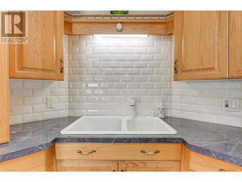 41 Kestrel Place, Vernon, BC - Indoor Photo Showing Kitchen With Double Sink