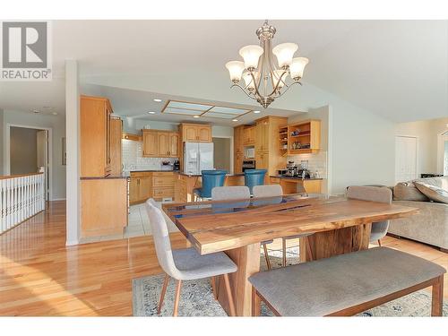 41 Kestrel Place, Vernon, BC - Indoor Photo Showing Dining Room