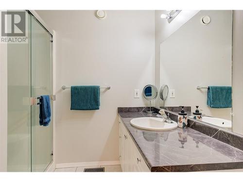 41 Kestrel Place, Vernon, BC - Indoor Photo Showing Bathroom