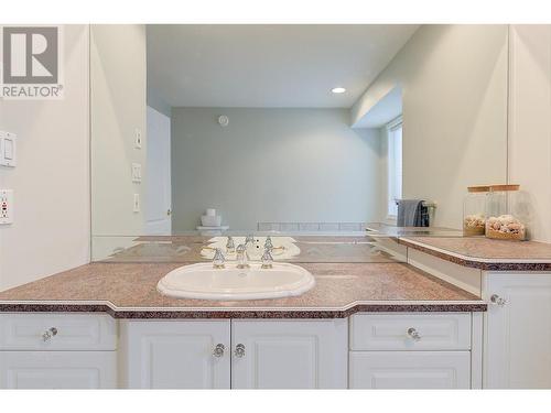 41 Kestrel Place, Vernon, BC - Indoor Photo Showing Bathroom