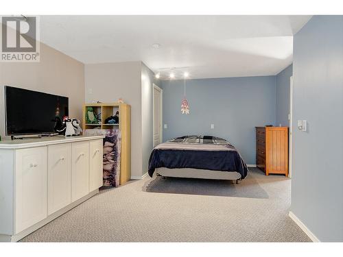 41 Kestrel Place, Vernon, BC - Indoor Photo Showing Bedroom