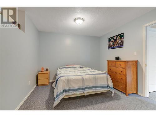 41 Kestrel Place, Vernon, BC - Indoor Photo Showing Bedroom