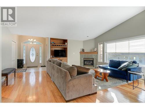 41 Kestrel Place, Vernon, BC - Indoor Photo Showing Living Room With Fireplace