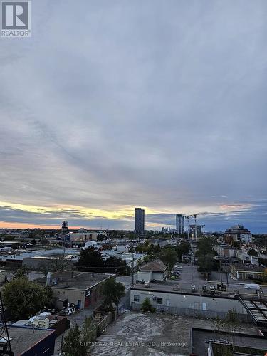 605 - 859 The Queensway, Toronto, ON - Outdoor With View