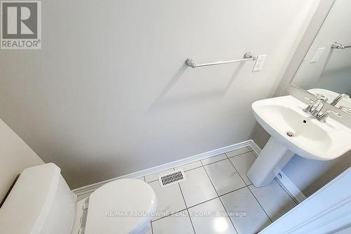 895 Ash Gate, Milton, ON - Indoor Photo Showing Bathroom