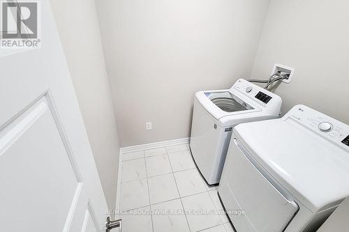 895 Ash Gate, Milton, ON - Indoor Photo Showing Laundry Room