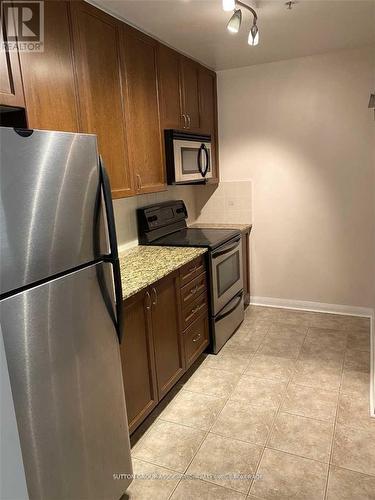 12 - 78 Carr Street, Toronto, ON - Indoor Photo Showing Kitchen