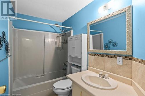 1255 Upper Gage Avenue Unit# 14, Hamilton, ON - Indoor Photo Showing Bathroom