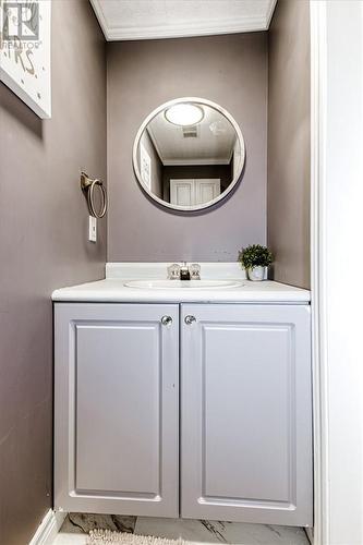 165 Gemma Street, Sudbury, ON - Indoor Photo Showing Bathroom