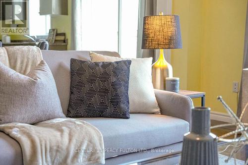 710 Halbert Drive, Shelburne, ON - Indoor Photo Showing Bedroom