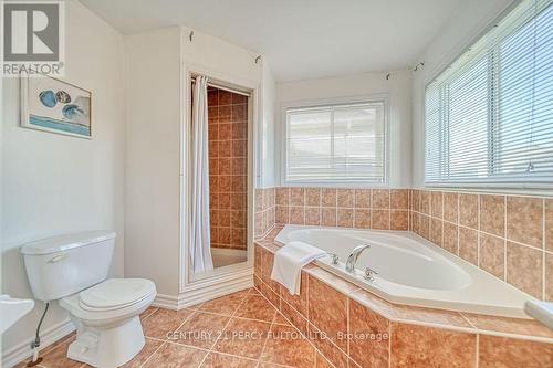 710 Halbert Drive, Shelburne, ON - Indoor Photo Showing Bathroom