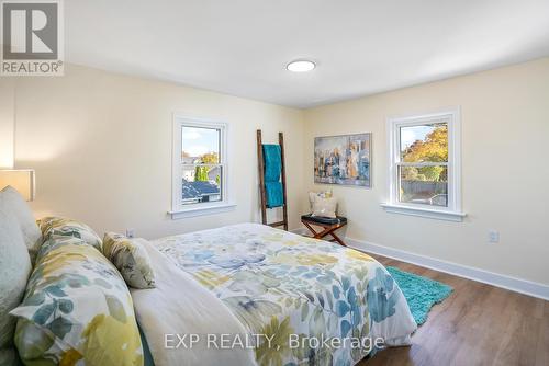 5782 Byng Avenue, Niagara Falls, ON - Indoor Photo Showing Bedroom