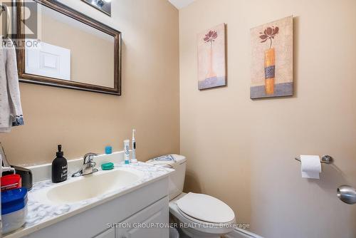 750 Albert Street, Oshawa, ON - Indoor Photo Showing Bathroom