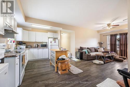 750 Albert Street, Oshawa, ON - Indoor Photo Showing Kitchen