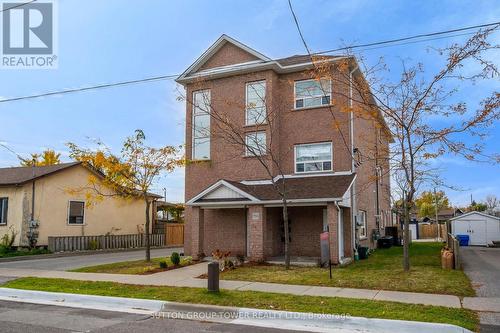 750 Albert Street, Oshawa, ON - Outdoor