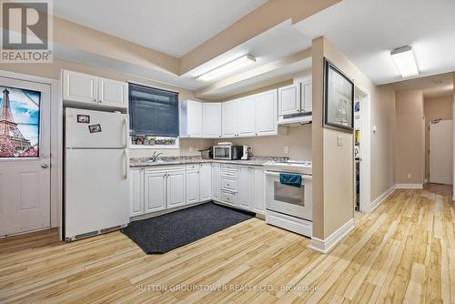 750 Albert Street, Oshawa, ON - Indoor Photo Showing Kitchen