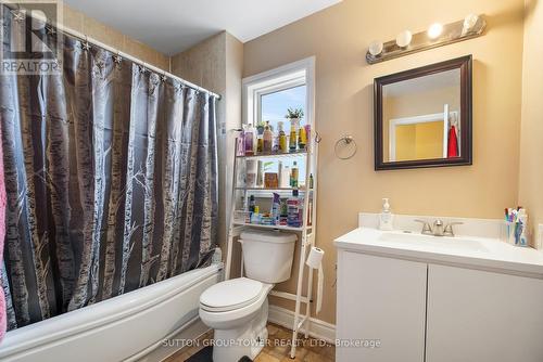 750 Albert Street, Oshawa, ON - Indoor Photo Showing Bathroom