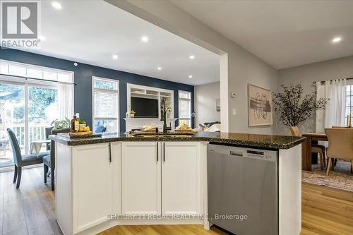 81 Tallships Drive, Whitby, ON - Indoor Photo Showing Kitchen With Upgraded Kitchen