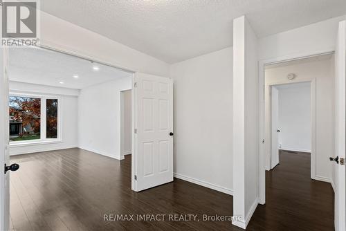 261 Kensington Crescent, Oshawa, ON - Indoor Photo Showing Other Room