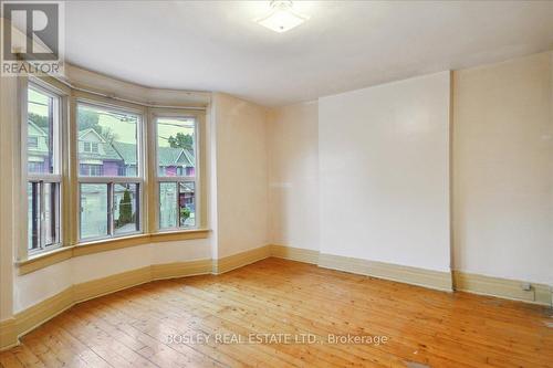 1261 Gerrard Street E, Toronto, ON - Indoor Photo Showing Other Room