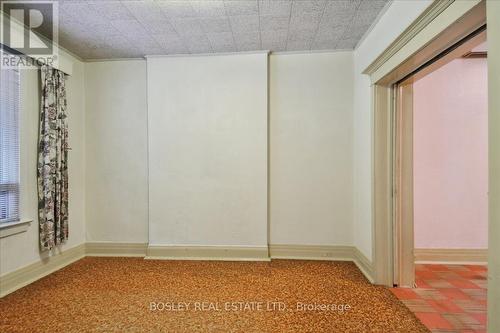 1261 Gerrard Street E, Toronto, ON - Indoor Photo Showing Other Room