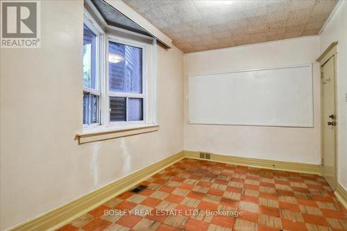 1261 Gerrard Street E, Toronto, ON - Indoor Photo Showing Other Room