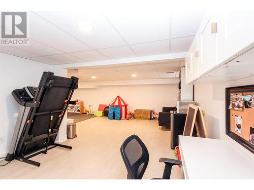 1544 94 Avenue, Dawson Creek, BC - Indoor Photo Showing Gym Room