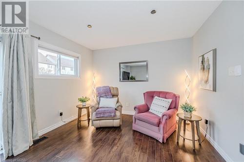 426 Grange Road Unit# 6, Guelph, ON - Indoor Photo Showing Living Room