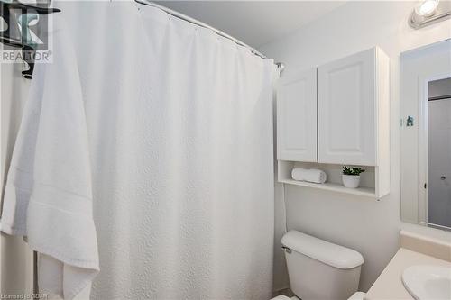 426 Grange Road Unit# 6, Guelph, ON - Indoor Photo Showing Bathroom