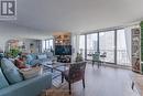 2007 - 33 Harbour Square, Toronto, ON  - Indoor Photo Showing Living Room 