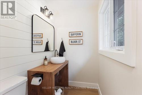 27 Broadview Avenue, Georgina, ON - Indoor Photo Showing Bathroom