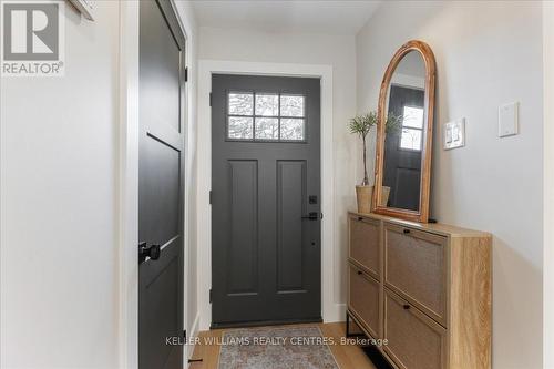 27 Broadview Avenue, Georgina, ON - Indoor Photo Showing Other Room