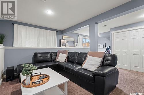 43 Galbraith Crescent, Saskatoon, SK - Indoor Photo Showing Living Room