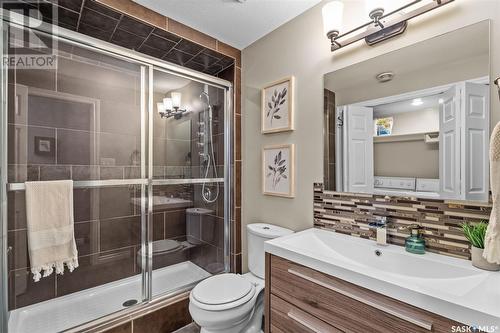 43 Galbraith Crescent, Saskatoon, SK - Indoor Photo Showing Bathroom