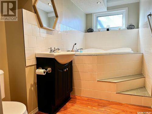 58 Dunfield Crescent, Meadow Lake, SK - Indoor Photo Showing Bathroom