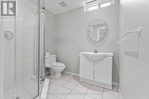 23 Shallice Court, Toronto, ON - Indoor Photo Showing Bathroom