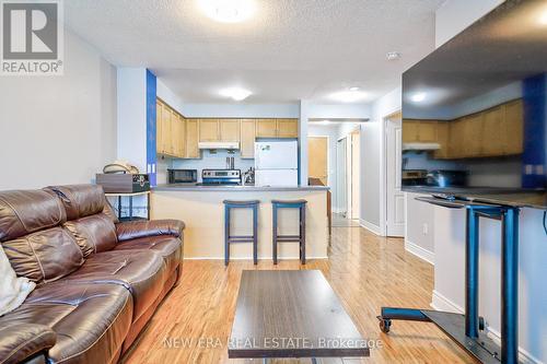 3105 - 60 Brian Harrison Way, Toronto, ON - Indoor Photo Showing Kitchen